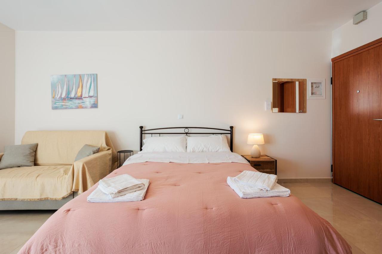 Georgia Seaview Apartment B2 Kalamata Bagian luar foto